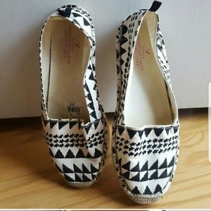American Eagle Outfitters Shoes - Cute canvas slide on shoes American Eagle Outfitters Shoes - Cute canvas slide on shoes